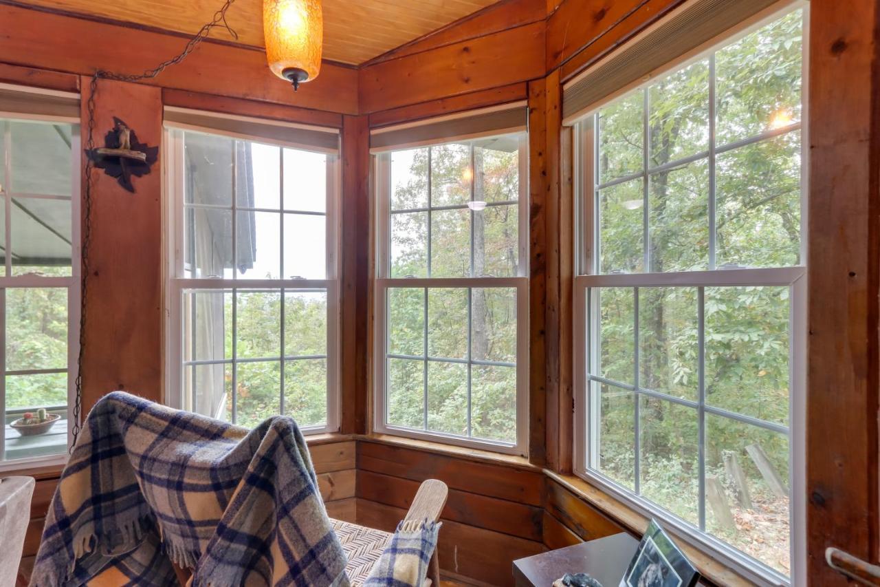 Mountaintop Ellijay Cabin With Private Hot Tub Exteriör bild