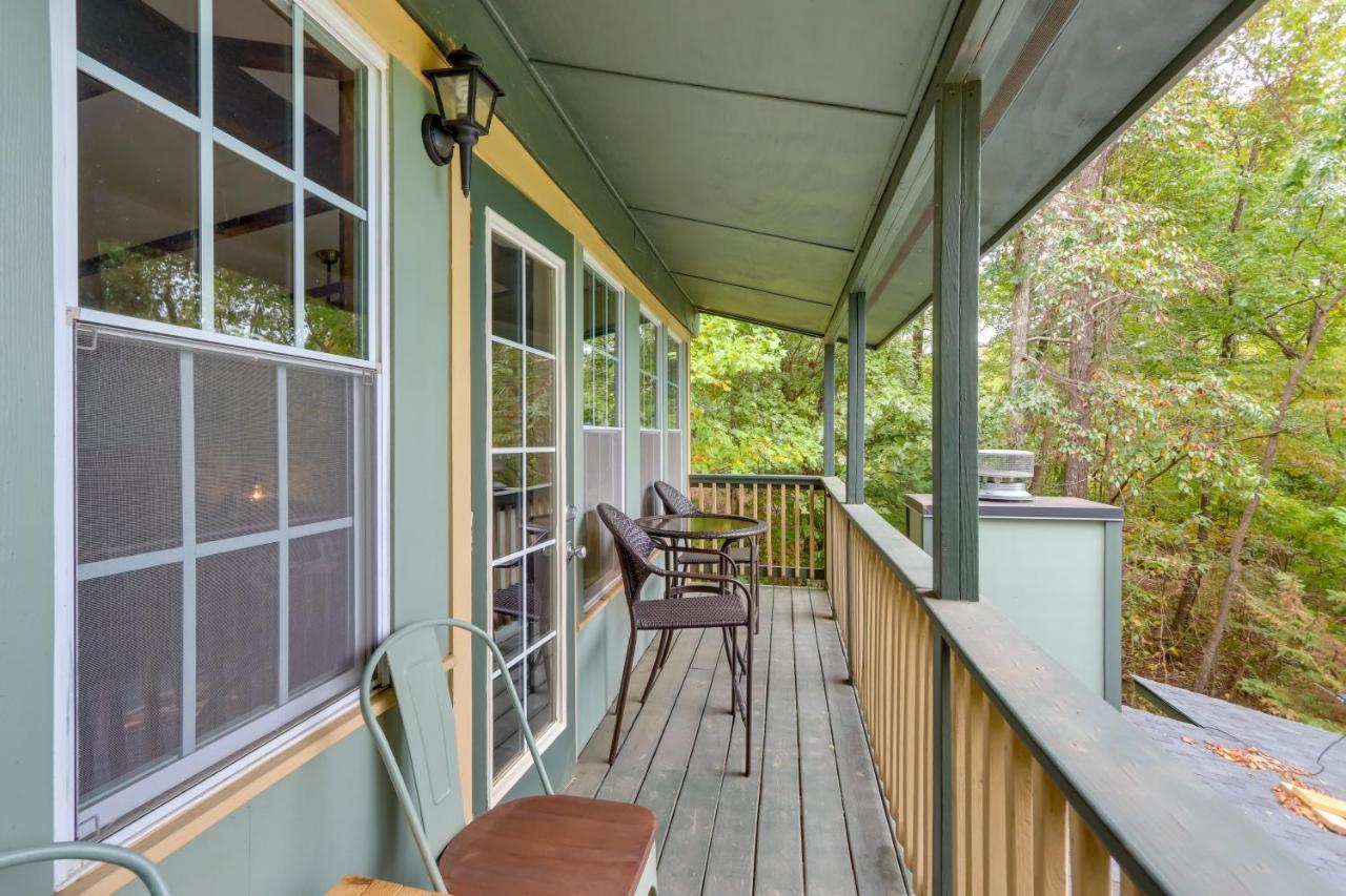 Mountaintop Ellijay Cabin With Private Hot Tub Exteriör bild