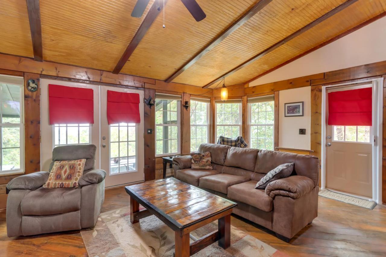 Mountaintop Ellijay Cabin With Private Hot Tub Exteriör bild